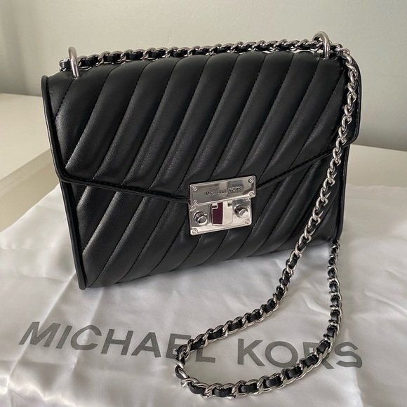 Michael Kors Shoulder/Crossbody bag with Quilting - Picture 4 of 12